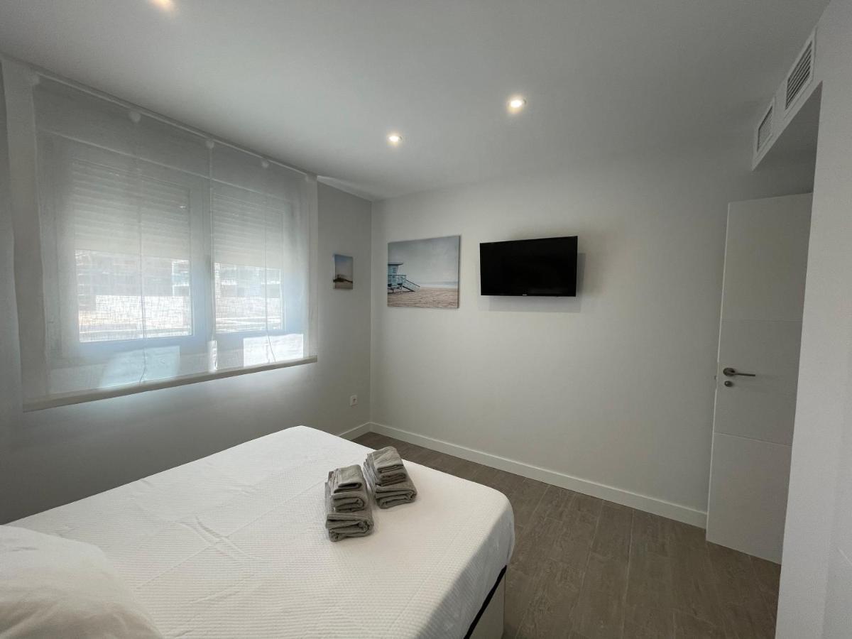 Amazing Duna Beach Seafront Apartament Торрокс-Коста Экстерьер фото